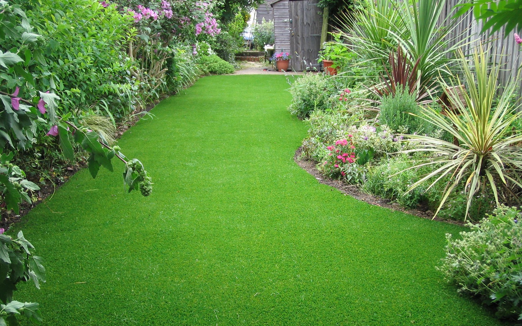 Green and Clean Artificial Turf Solutions for Commercial Properties