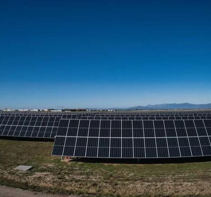 Investing in Sustainability: North Valley Solar Power's Impact on the Environment