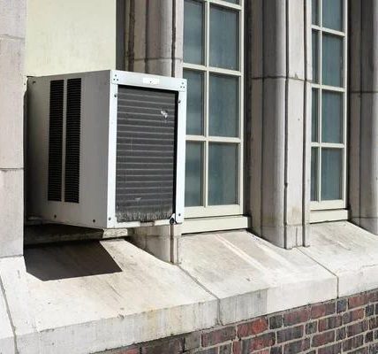 Exploring the Benefits of Mini Split AC for Year-Round Comfort